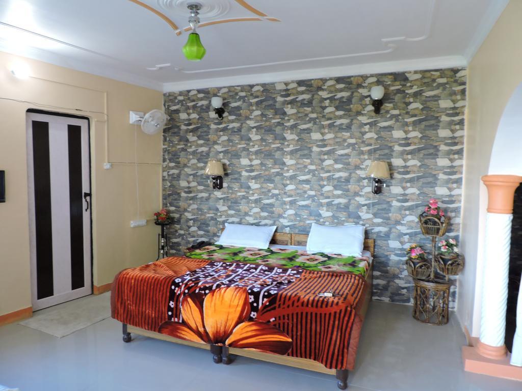 Himalayan Retreat Neelkanth Guest house *