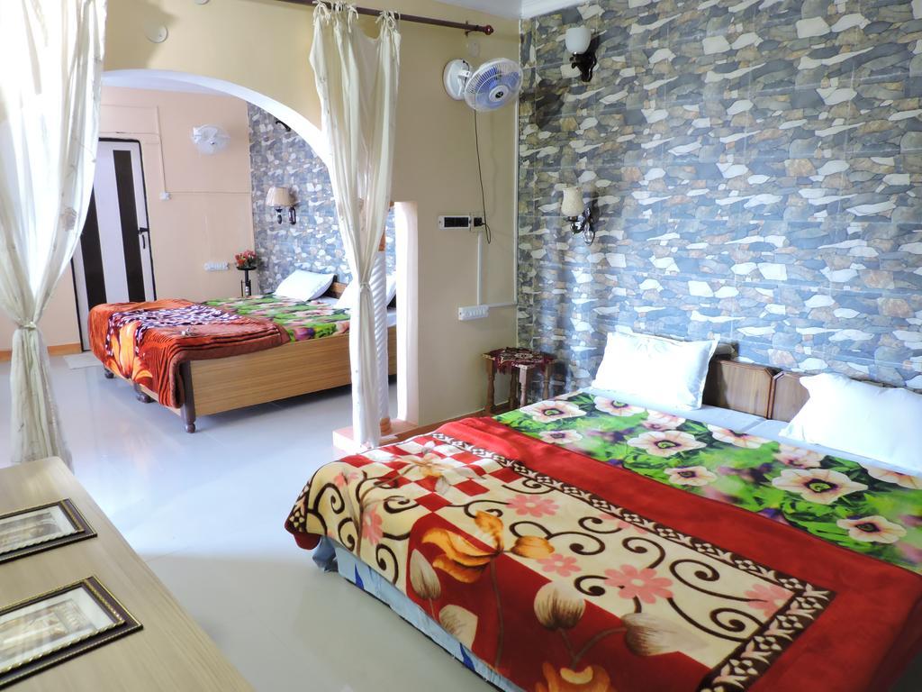 Guest house Himalayan Retreat Neelkanth Nainital